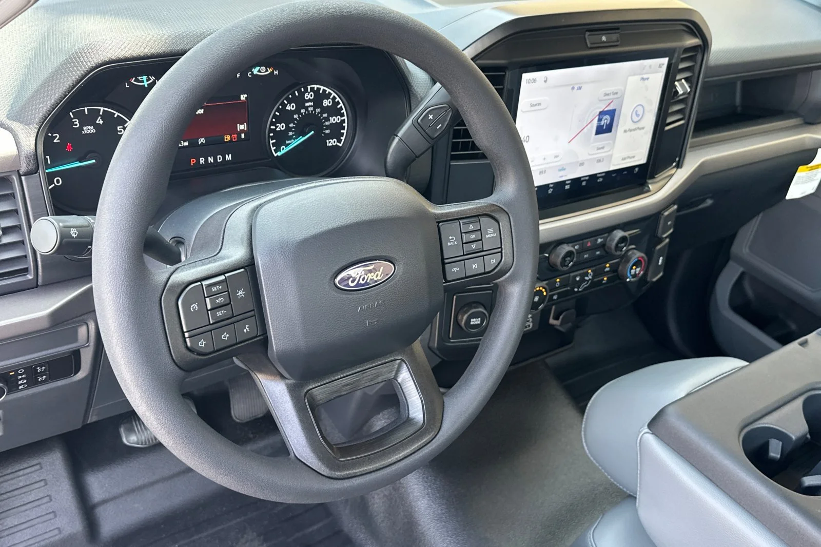 New 2026 Oxford White Ford XL image 12