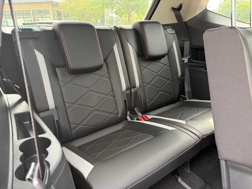 New 2026 Opal White Pearl Volkswagen 2.0T Peak Edition image 25