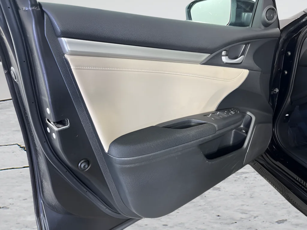 Used 2017 Black Honda EX image 8