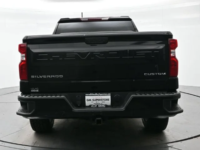 Used 2023 BLACK Chevrolet Custom image 6