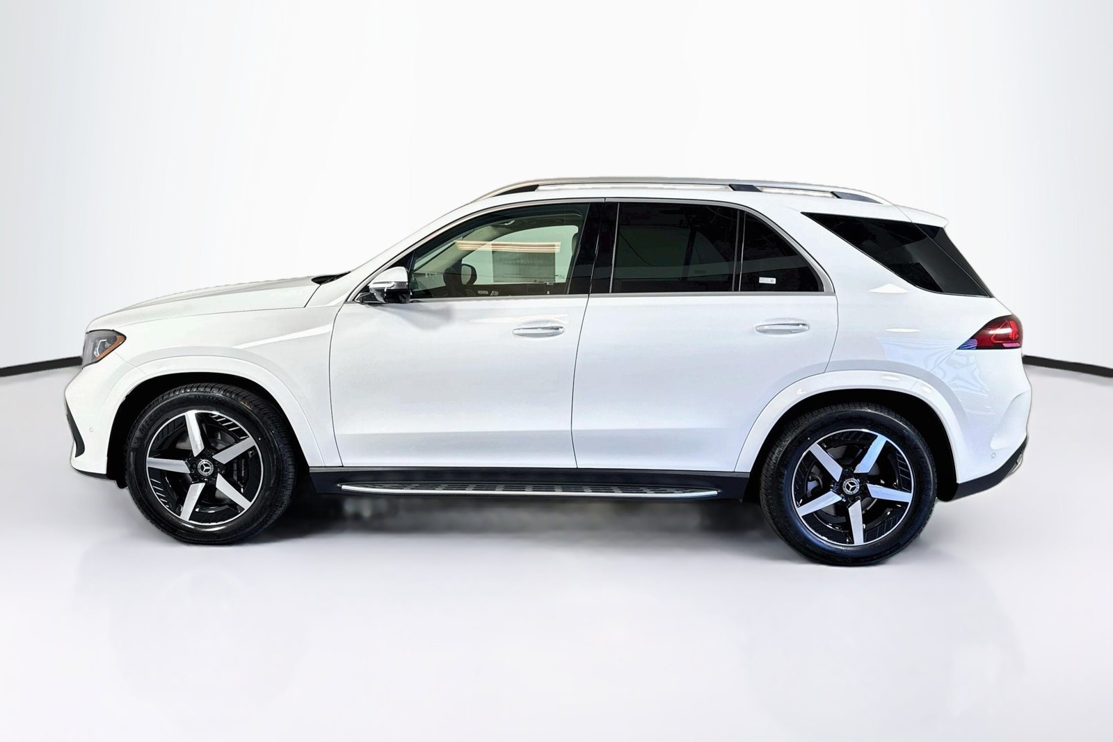 New 2027 Polar White Mercedes-Benz GLE 450 image 8