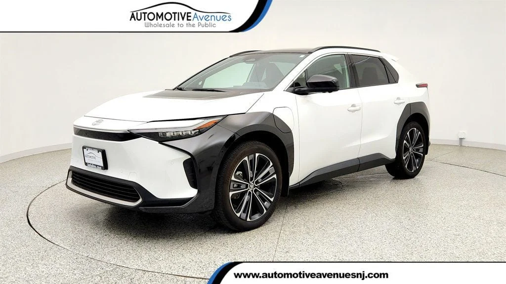 2024 Toyota bZ4X Limited AWD's photo