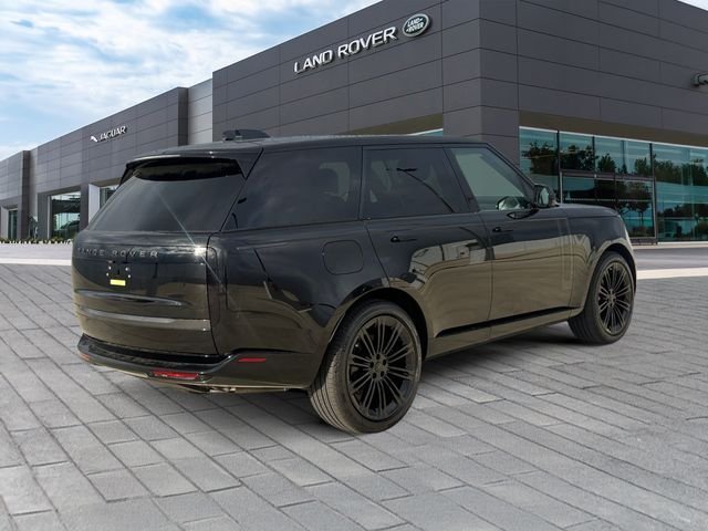 New 2026 Santorini Black LAND ROVER SE image 5