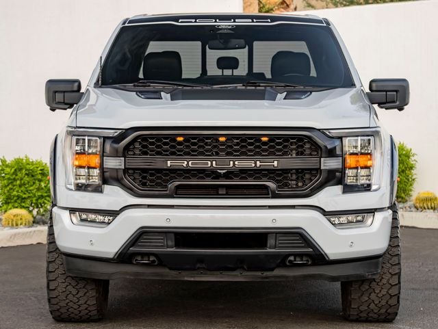 Used 2022 Space White Metallic Ford XLT image 3