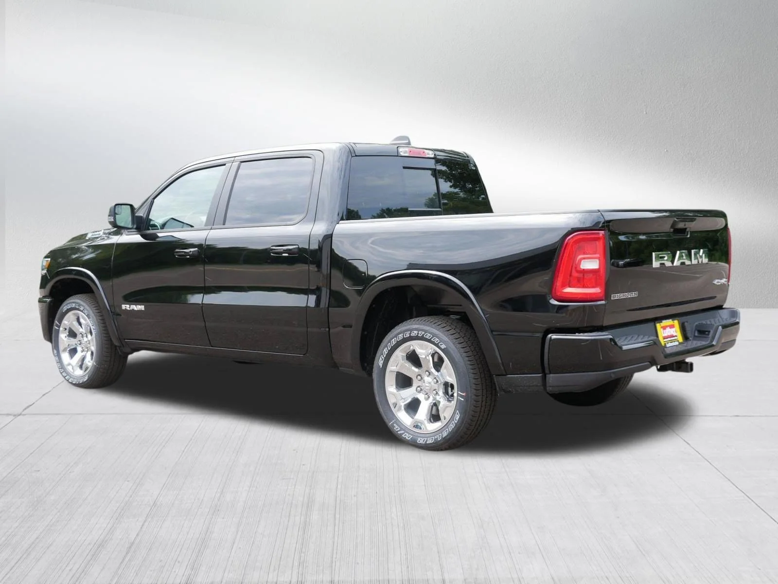 New 2026 Diamond Black Crystal Pearl-Coat Exterior Paint RAM Big Horn image 5
