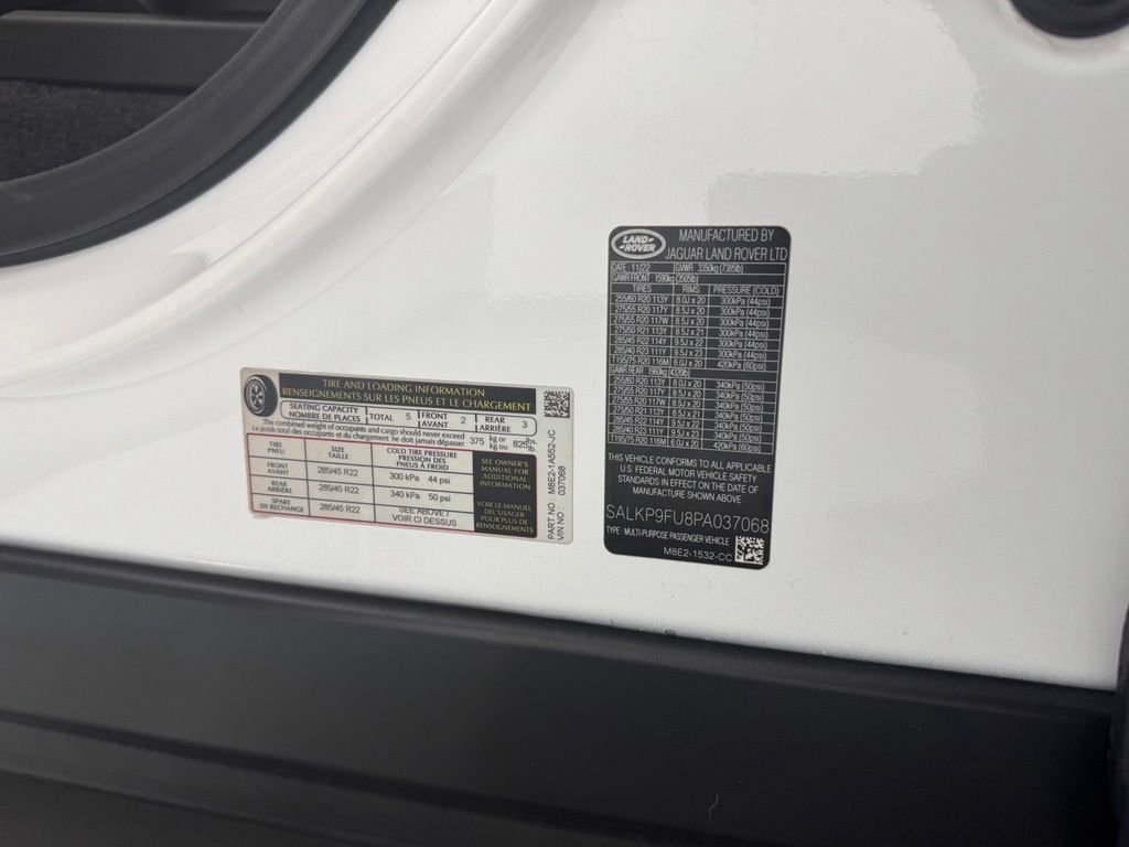 Certified Used 2023 Ostuni White Pearl Land Rover SE image 42