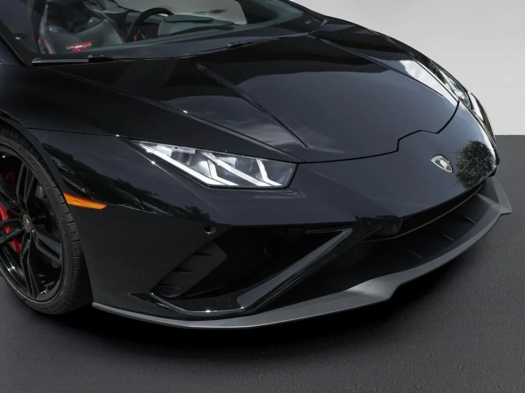 Used 2020 Nero Noctis Lamborghini Base image 12