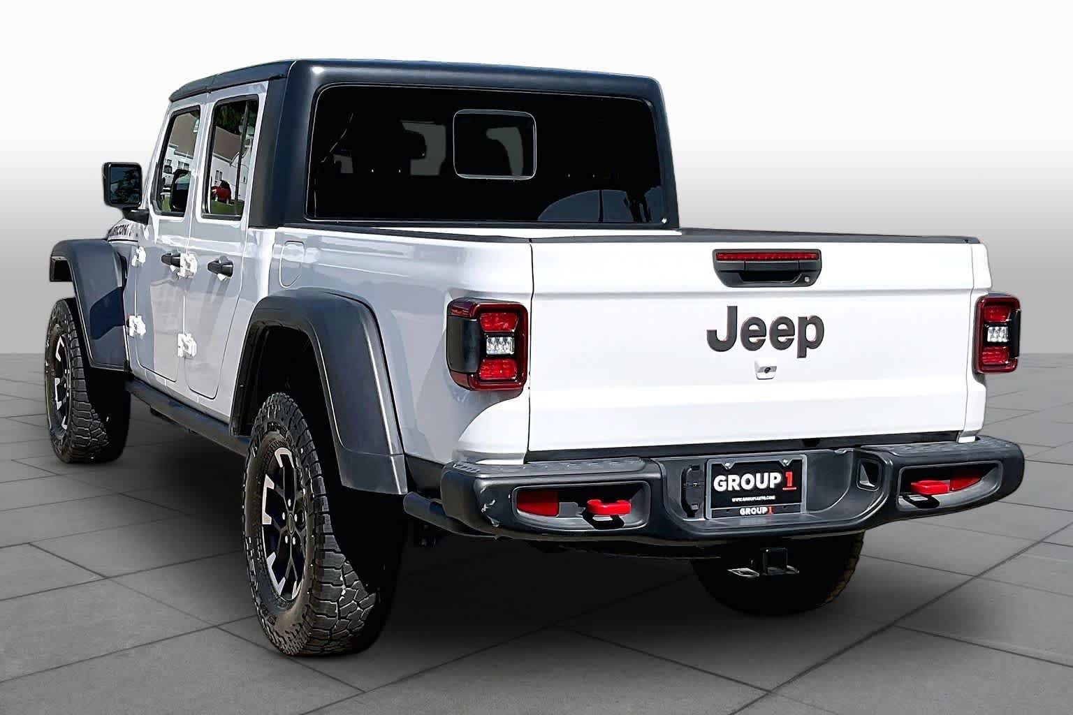 Used 2026 Bright White Clearcoat Jeep Rubicon image 12
