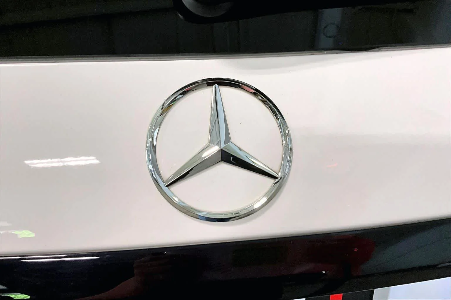 Certified Used 2024 Polar White Mercedes-Benz GLC 300 image 30