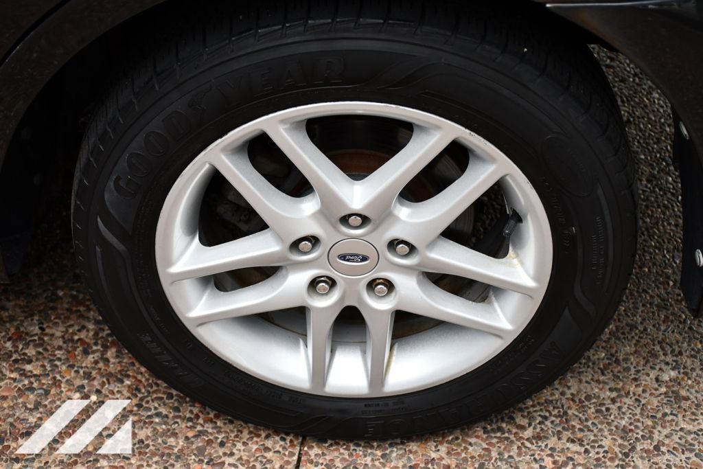 Used 2012 Gray Ford S image 32