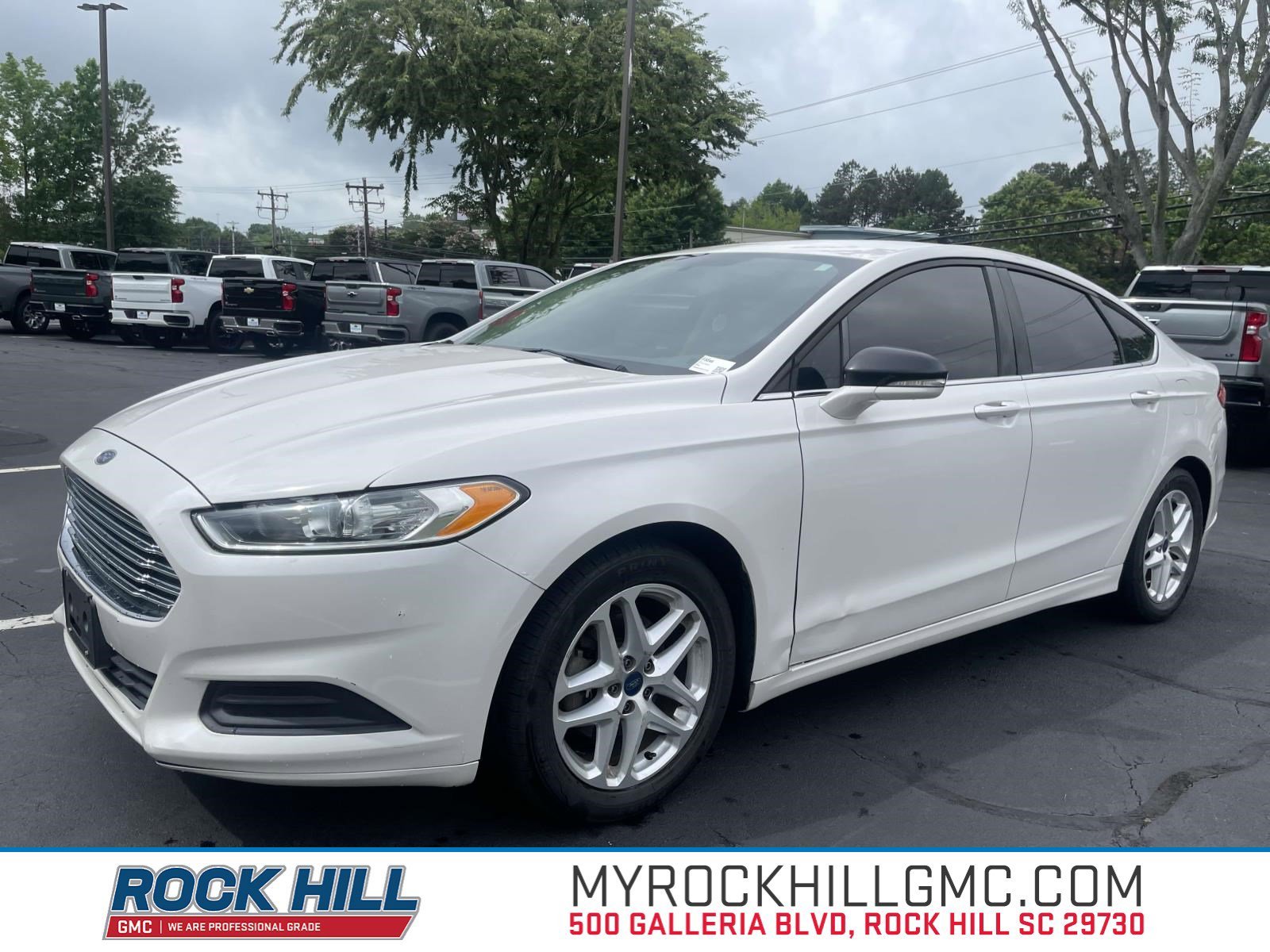 2016 Ford Fusion SE FWD's photo