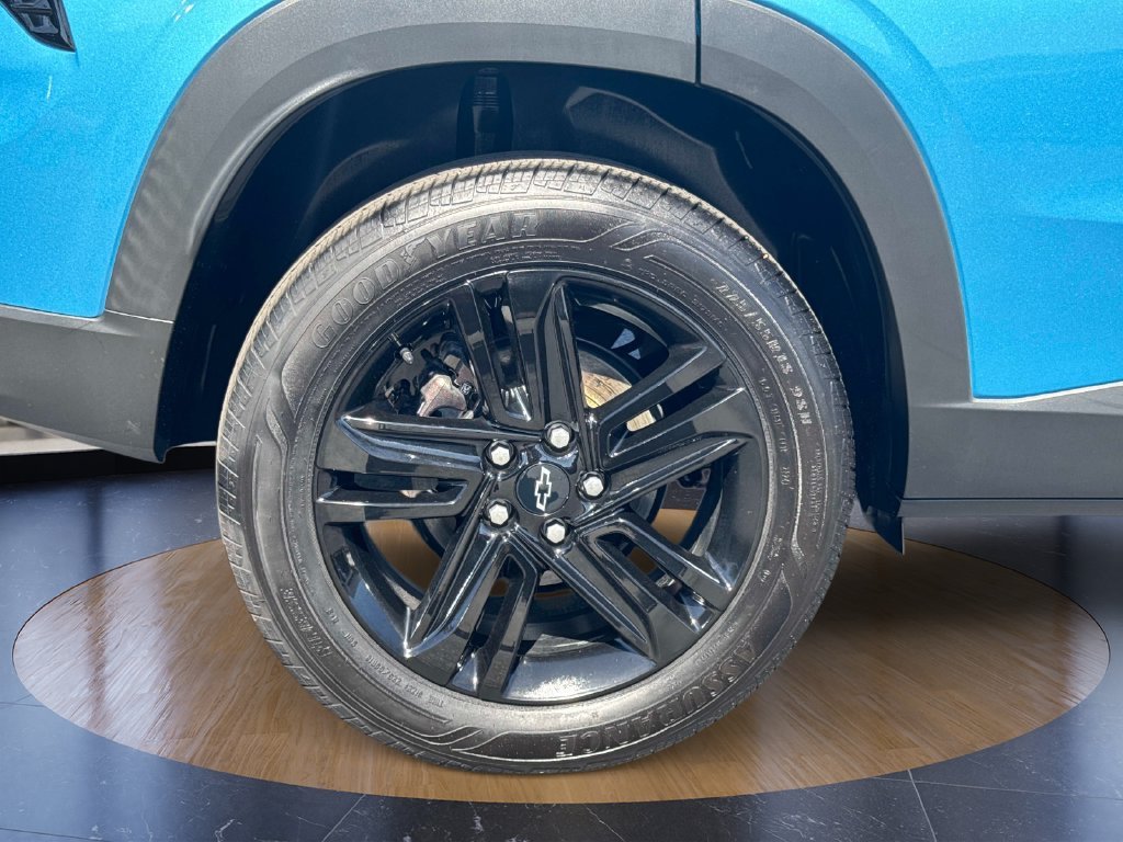 Certified Used 2025 Marina Blue Chevrolet ACTIV image 31