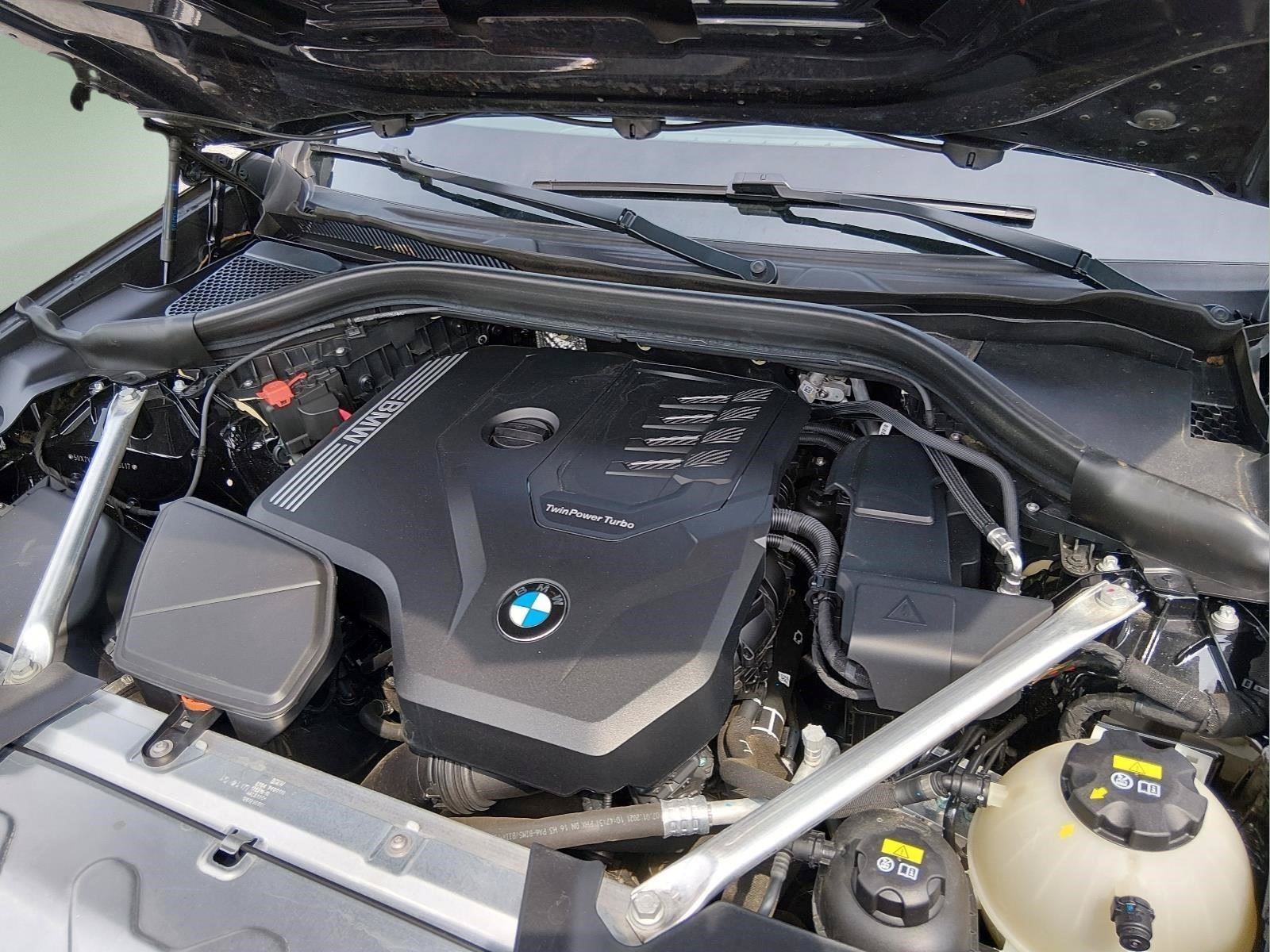 Used 2021 Black Sapphire Metallic BMW xDrive30i image 30