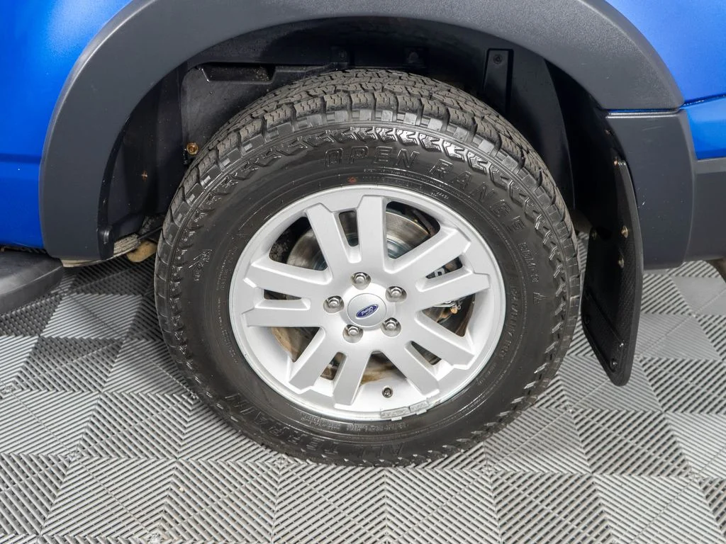 Used 2010 Blue Ford XLT image 25