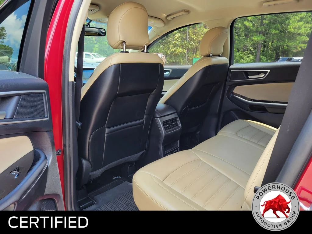 Used 2018 Red Ford SEL image 16