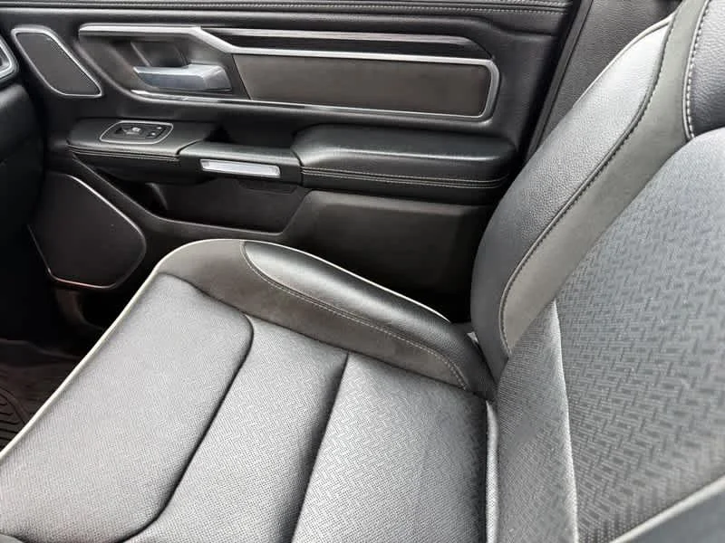 Used 2023 Granite Crystal Metallic Clearcoat Ram Laramie image 20