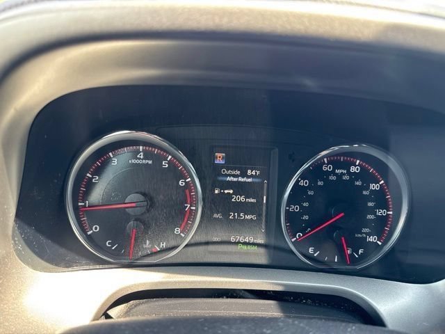Used 2017 Barcelona Red Metallic Toyota SE image 3