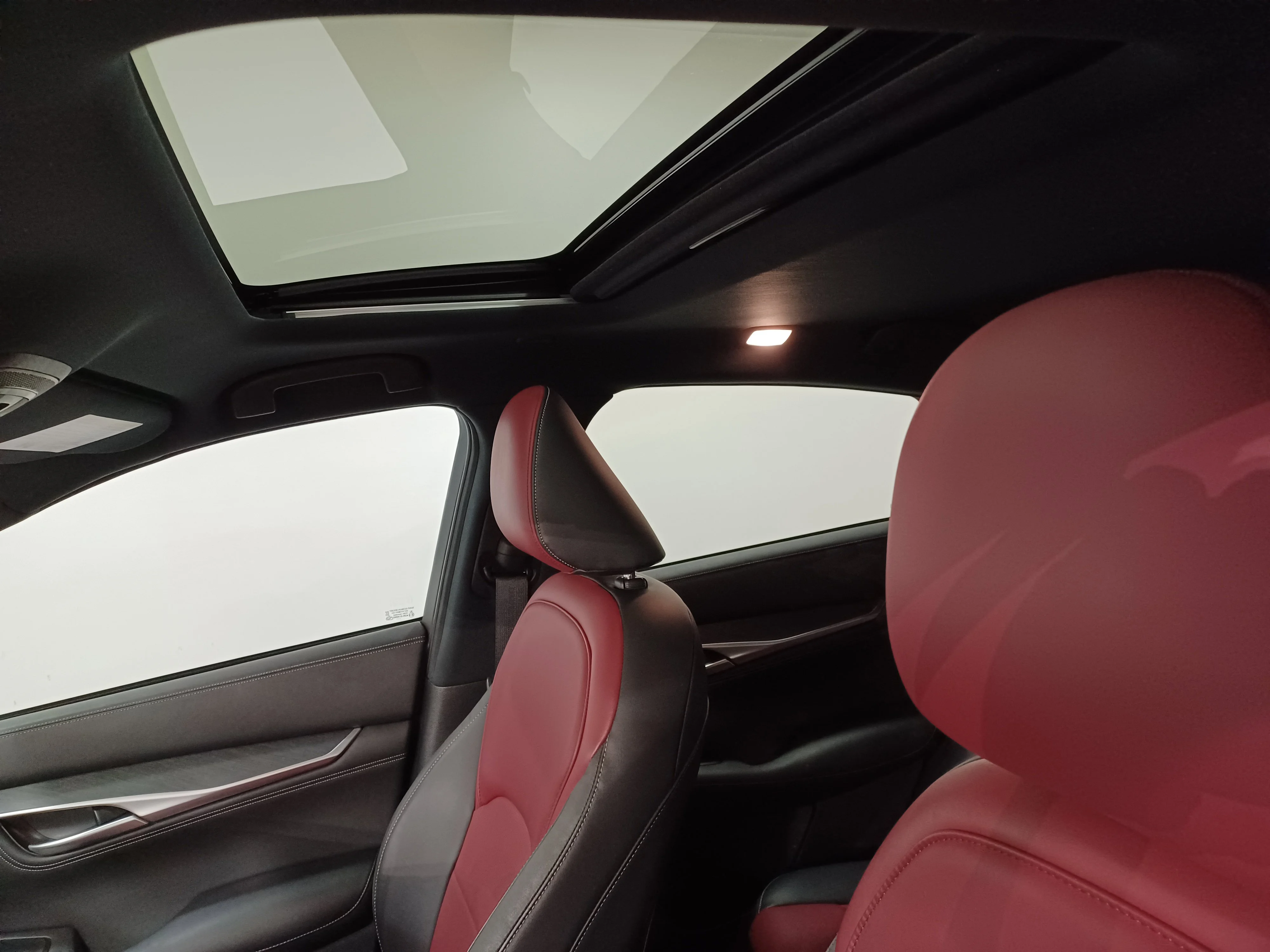 Certified Used 2022 Majestic White Pearl INFINITI Sensory AWD*Adapt Cruise | Remote Start | Nav | 360 Cam | Cooled Red Leather | Sunroof | Htd Wheel image 12