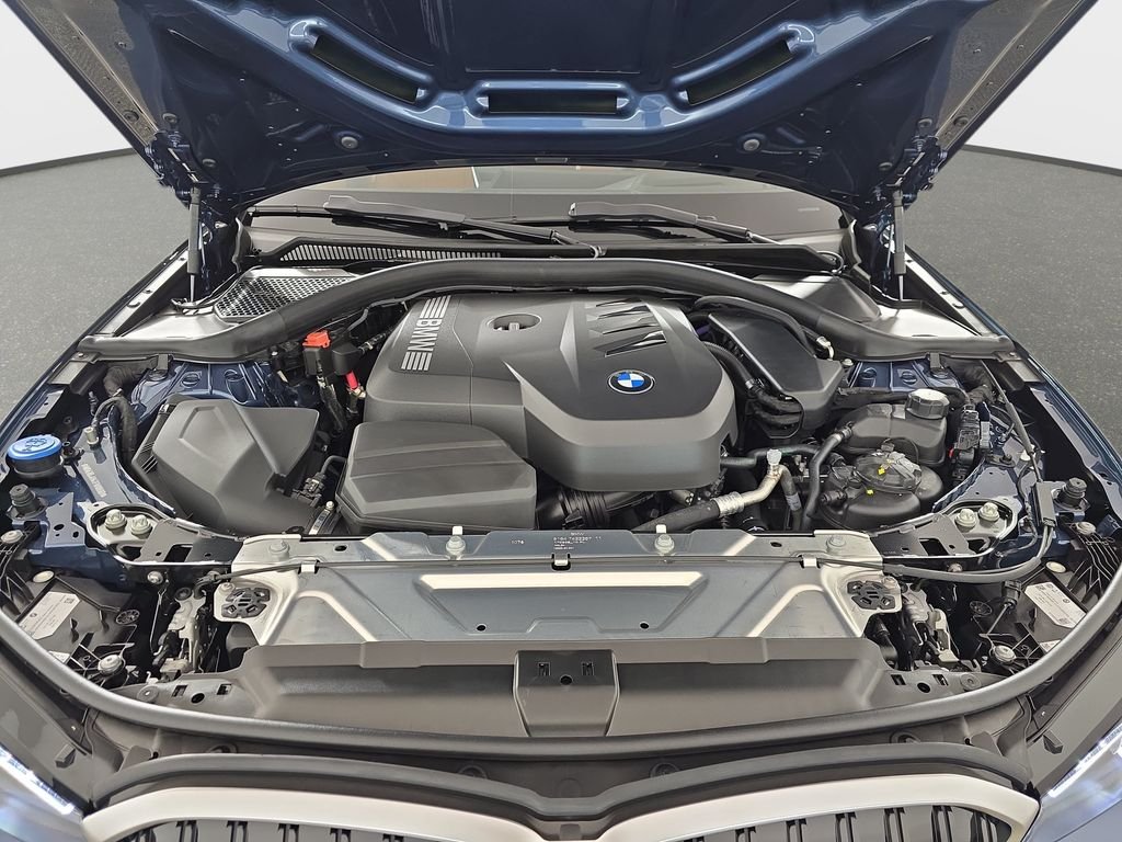 New 2026 Arctic Race Blue metallic BMW 330i xDrive image 32