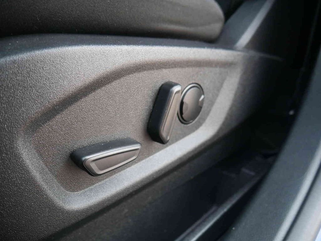 Used 2024 Blue Ford SEL image 27