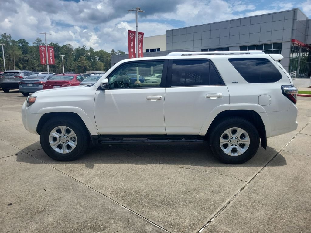 Used 2017 White Toyota SR5 Premium image 2