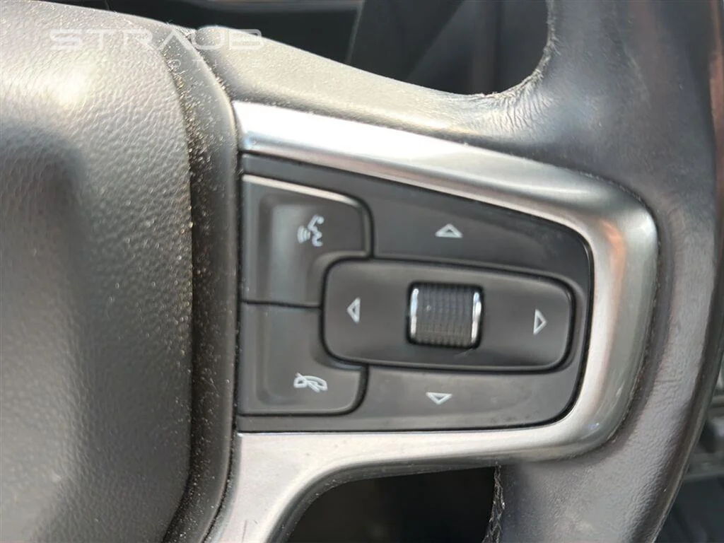 Used 2019 Silver Ice Metallic Chevrolet LT image 14
