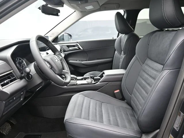 New 2026 Gray Mitsubishi SE 1.5T 2WD image 7