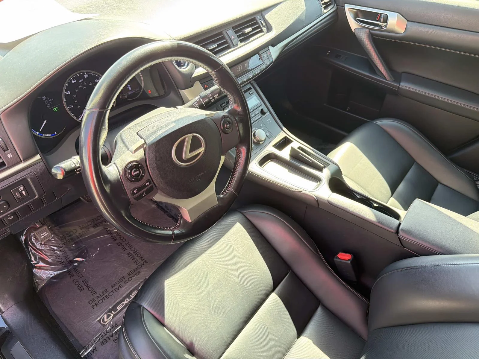 Used 2016 OBSIDIAN Lexus 5dr Sdn Hybrid image 7