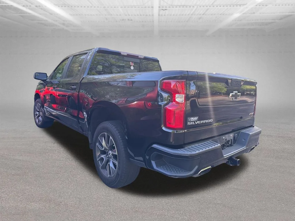 Used 2022 Black Chevrolet RST image 15