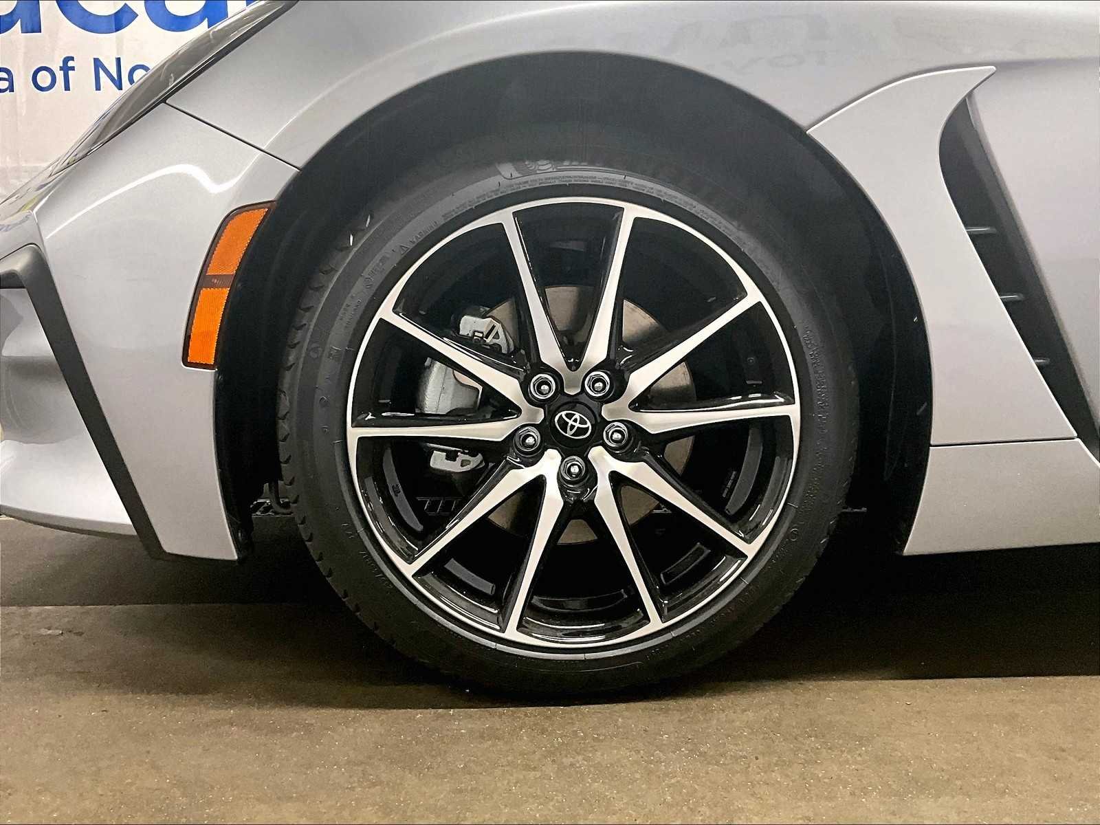 2025 Toyota GR86 Base - Photo 8