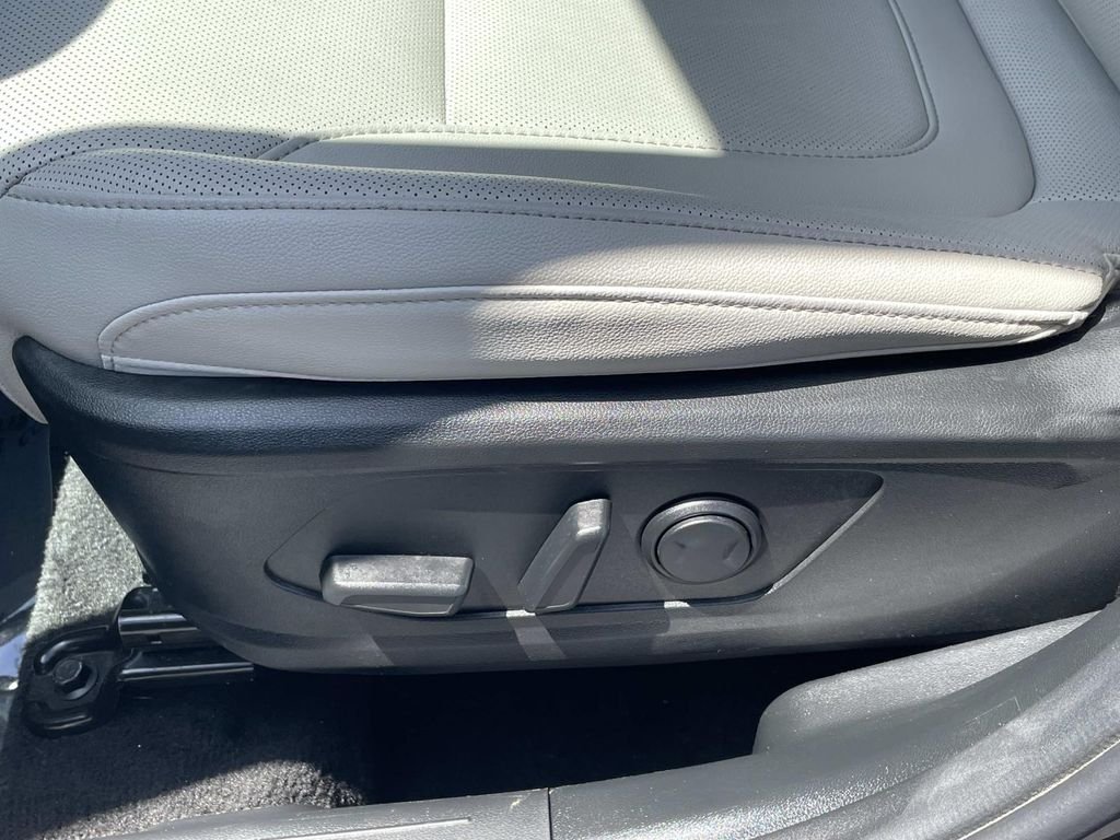 Certified Used 2023 Gray Hyundai SEL image 21