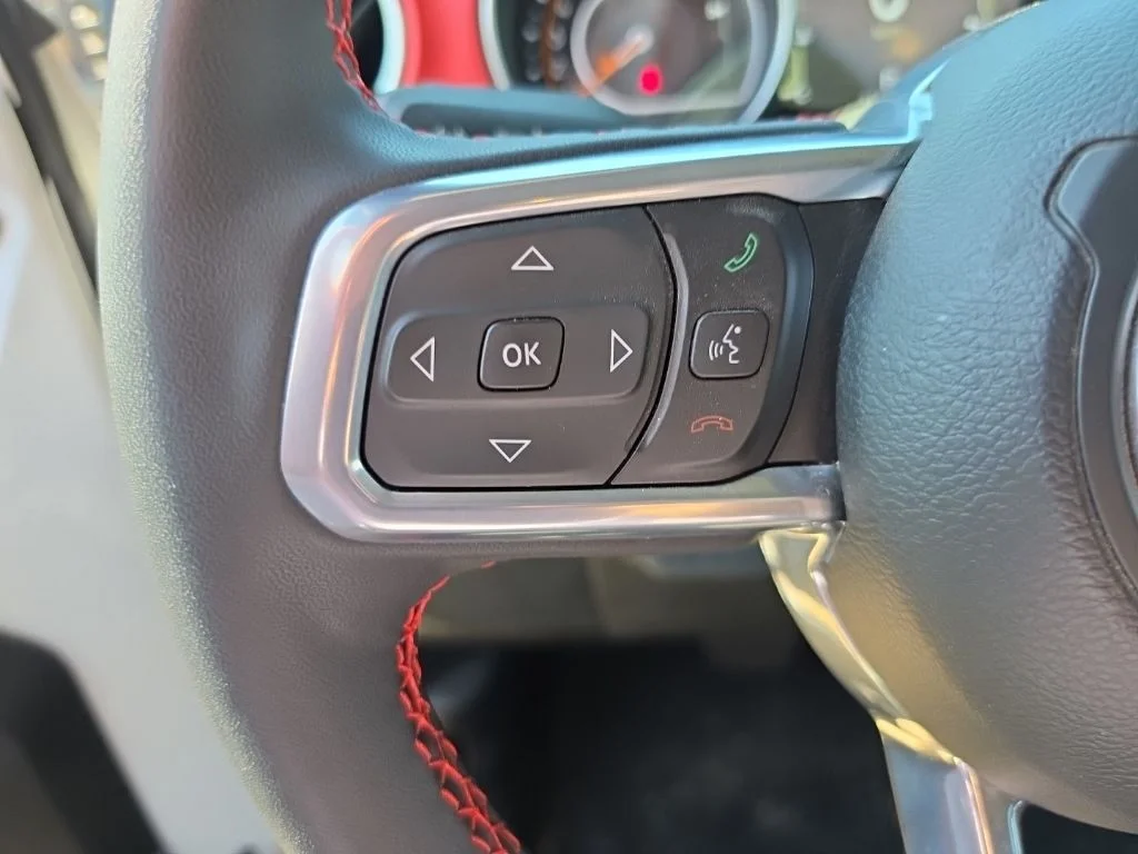Used 2023 White/off-white Jeep Rubicon image 25