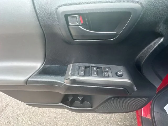 Used 2017 Red Toyota SR5 image 15