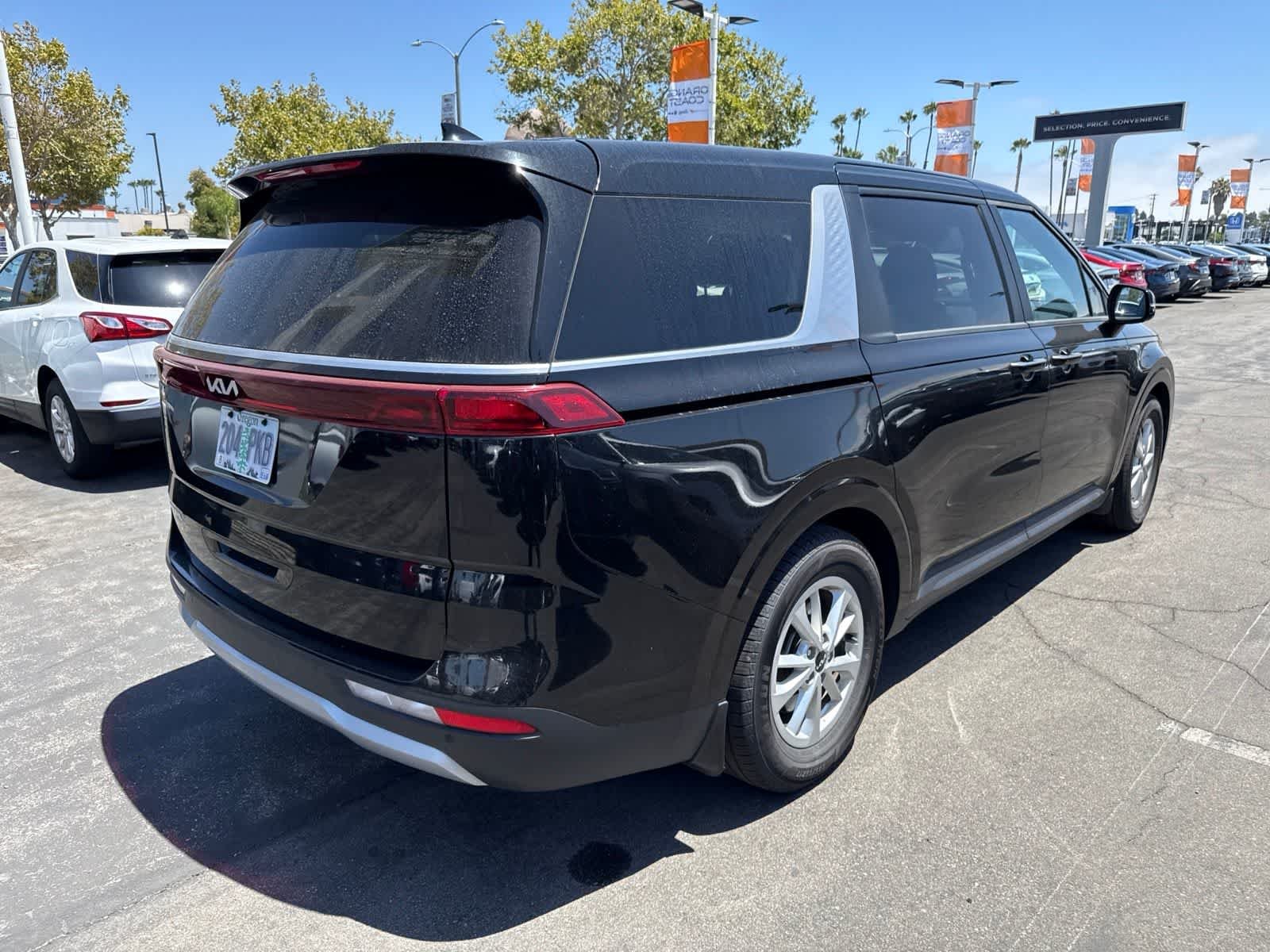 Used 2024 Aurora Black Pearl Kia LX image 14