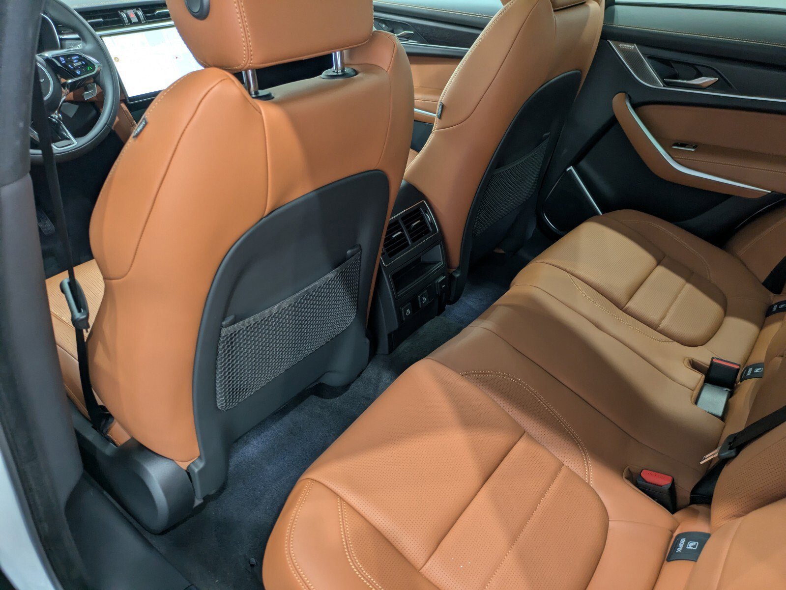 2026 Jaguar F-Pace R-Dynamic S - Photo 12