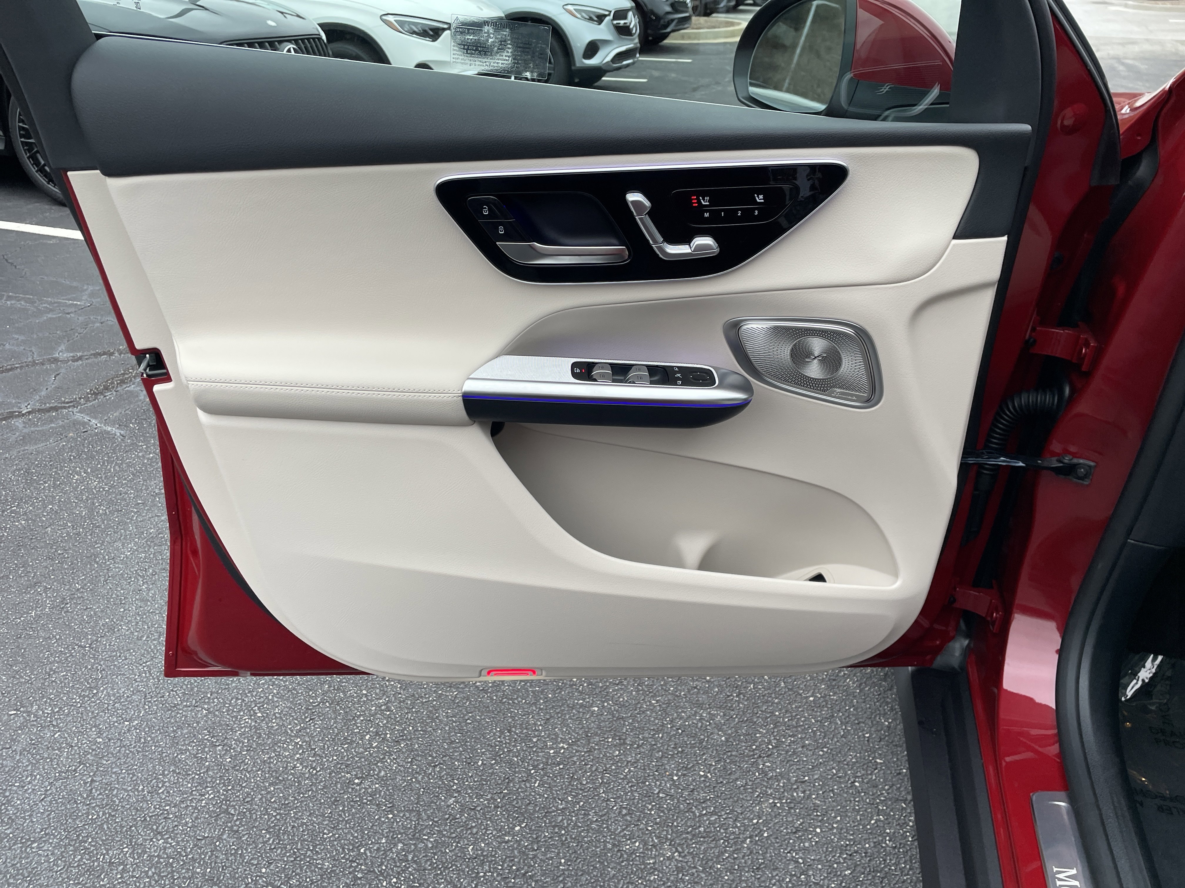New 2026 MANUFAKTUR Patagonia Red Metallic Mercedes-Benz GLC 300 SUV image 17