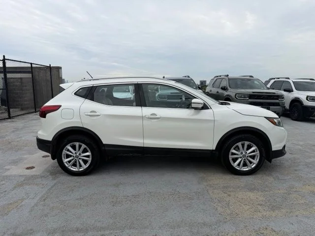 Used 2019 White Nissan SV image 8