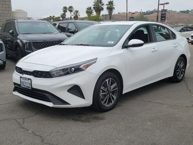 Used 2024 Snow White Pearl Kia LXS image 2