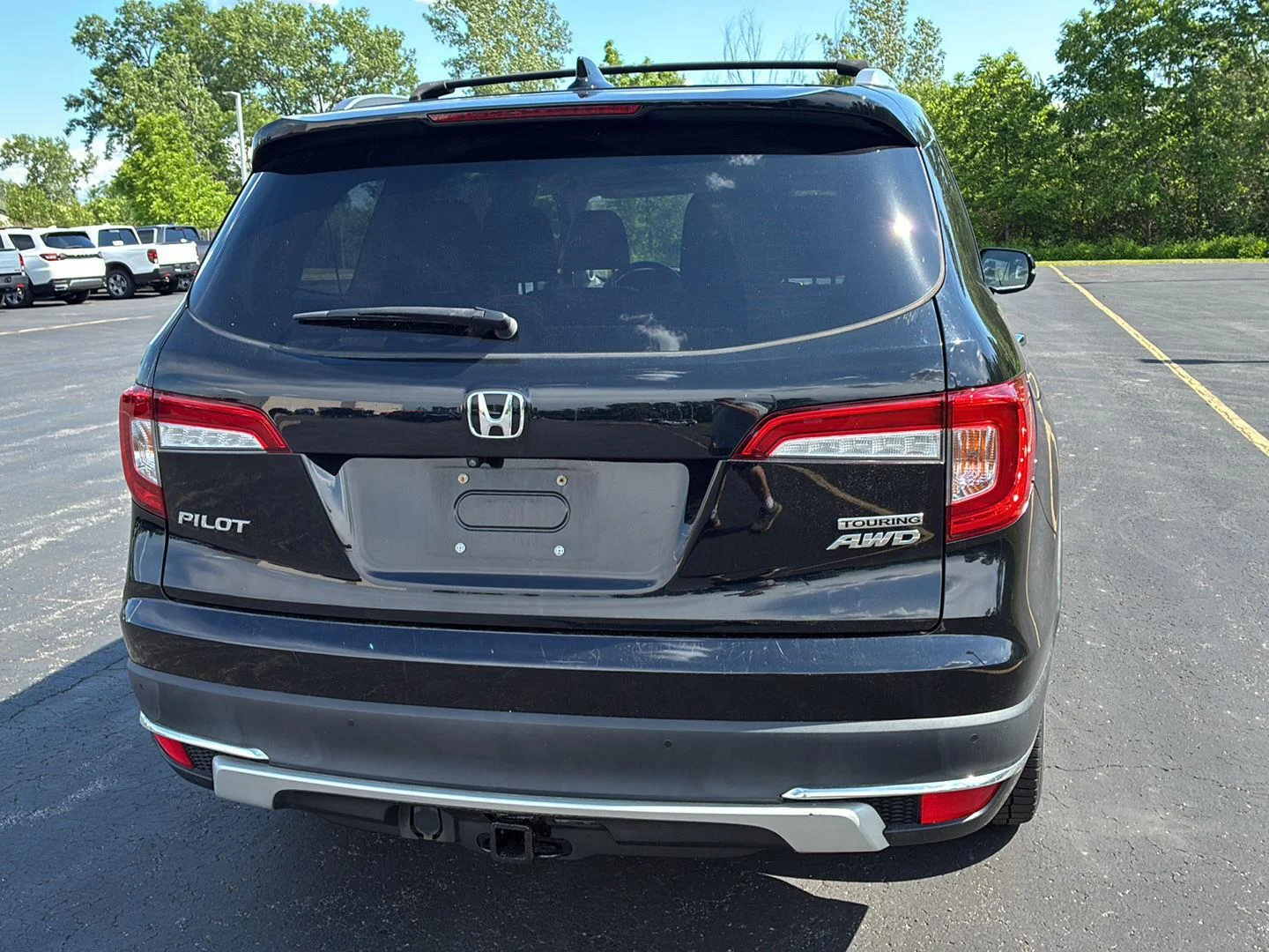 Used 2020 Crystal Black Pearl Honda Touring w/Rear Captain
