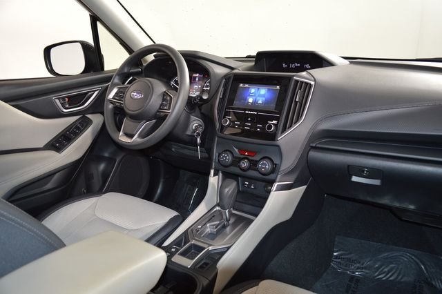 Used 2024 Gray Subaru Base image 17