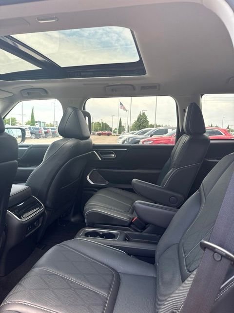 Used 2025 Black INFINITI SENSORY image 7
