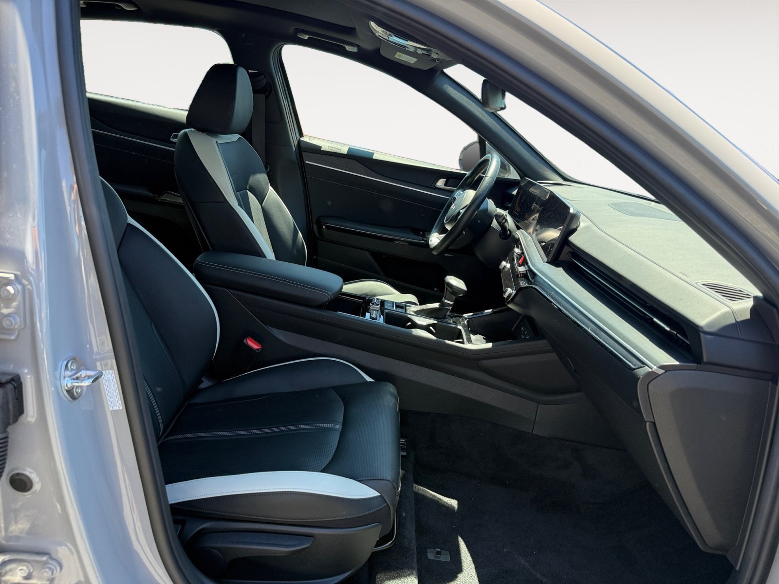 Certified Used 2025 Gray Kia GT-Line image 19