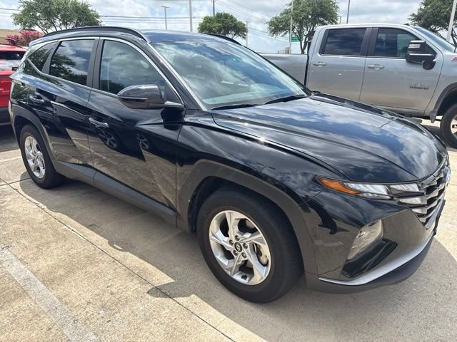 Used 2023 Black Hyundai SEL image 5