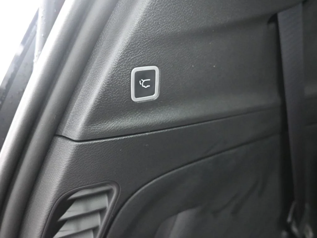 2026 Chrysler Pacifica Select - Photo 15