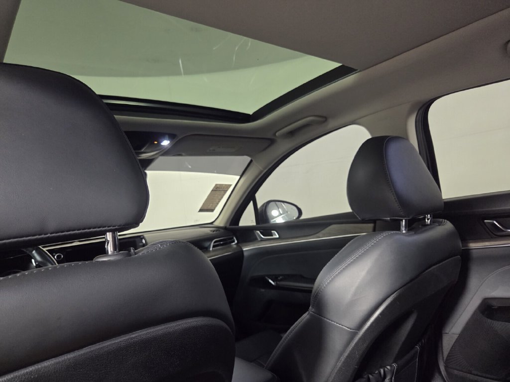 Certified Used 2024 Gravity Gray Kia EX image 25