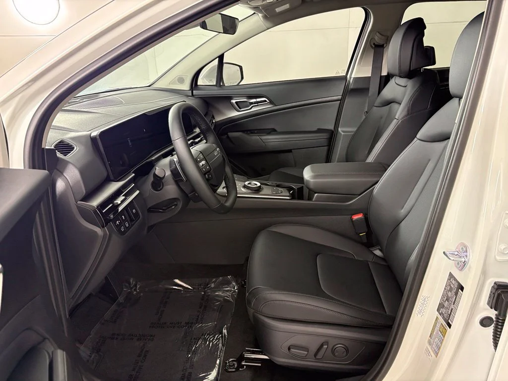 New 2027 Snow White Pearl Kia EX image 27