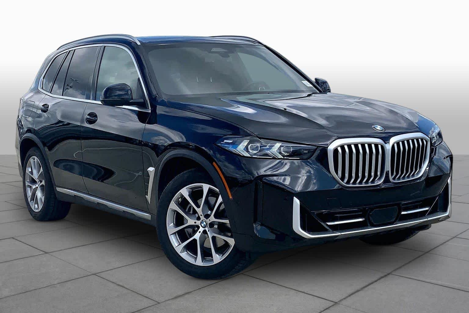 Used 2026 Black Sapphire Metallic BMW xDrive40i image 2