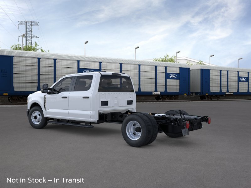 New 2026 Oxford White Ford XL image 4