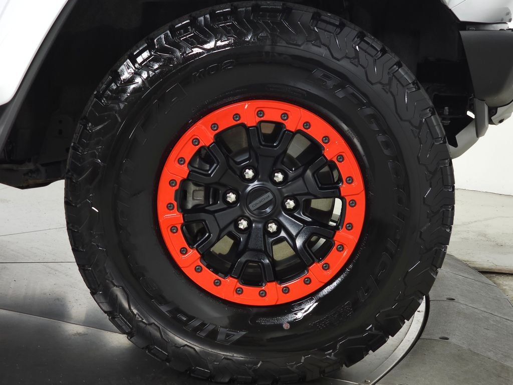 Used 2025 White Ford Raptor image 12