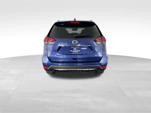 Used 2020 Blue Nissan SL image 9